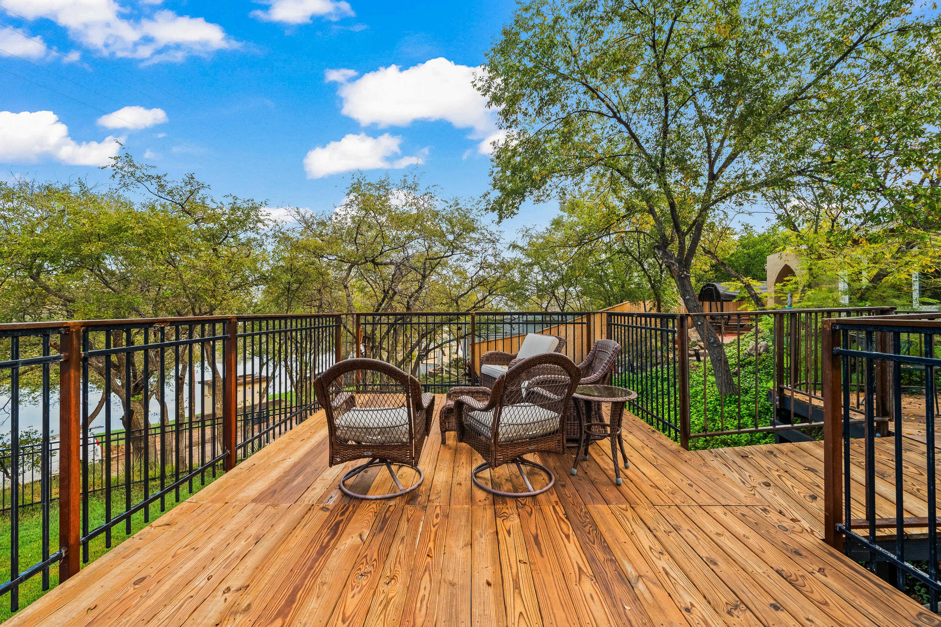 551 Comanche Drive